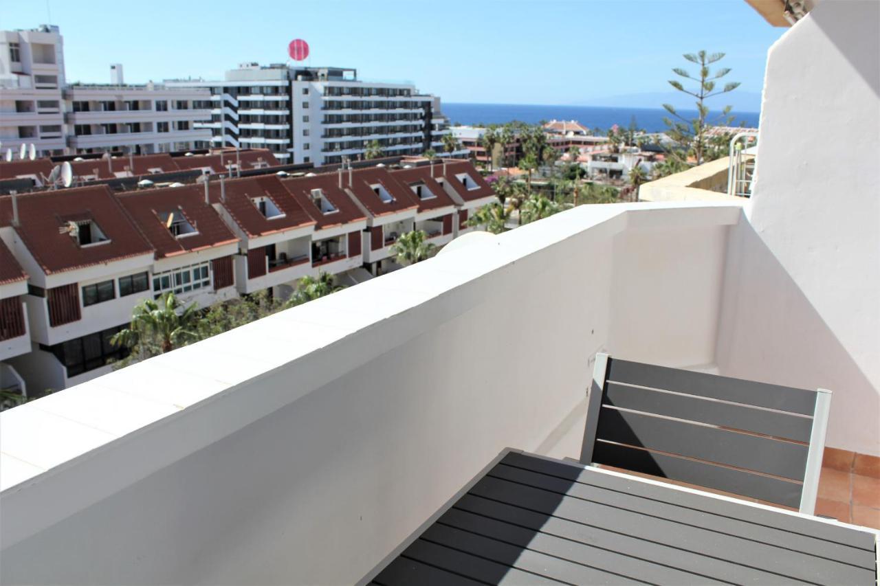 Superb Seaview Apartment In Playa De Las Americas Екстер'єр фото