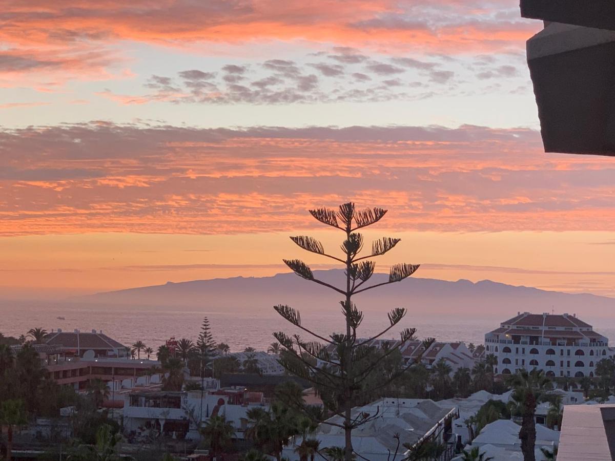 Superb Seaview Apartment In Playa De Las Americas Екстер'єр фото