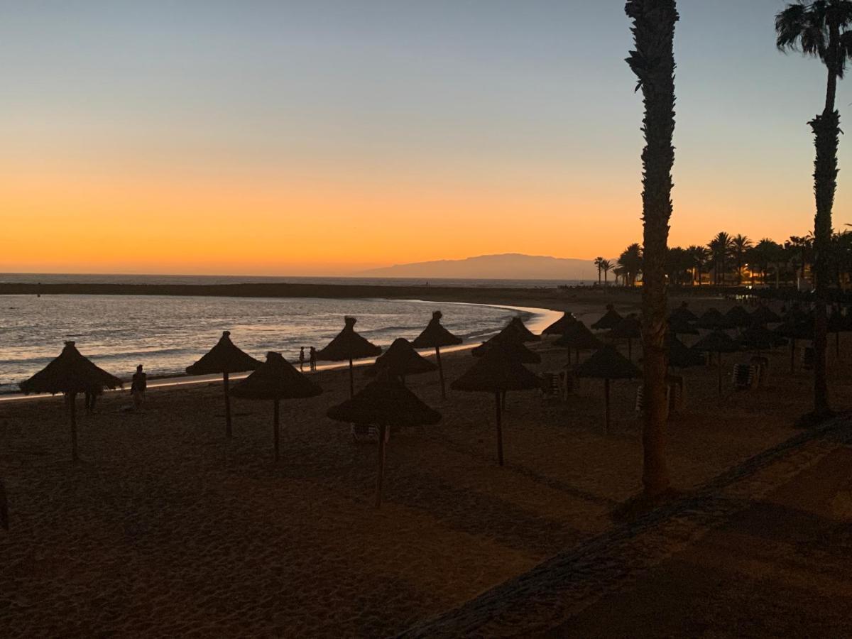 Superb Seaview Apartment In Playa De Las Americas Екстер'єр фото